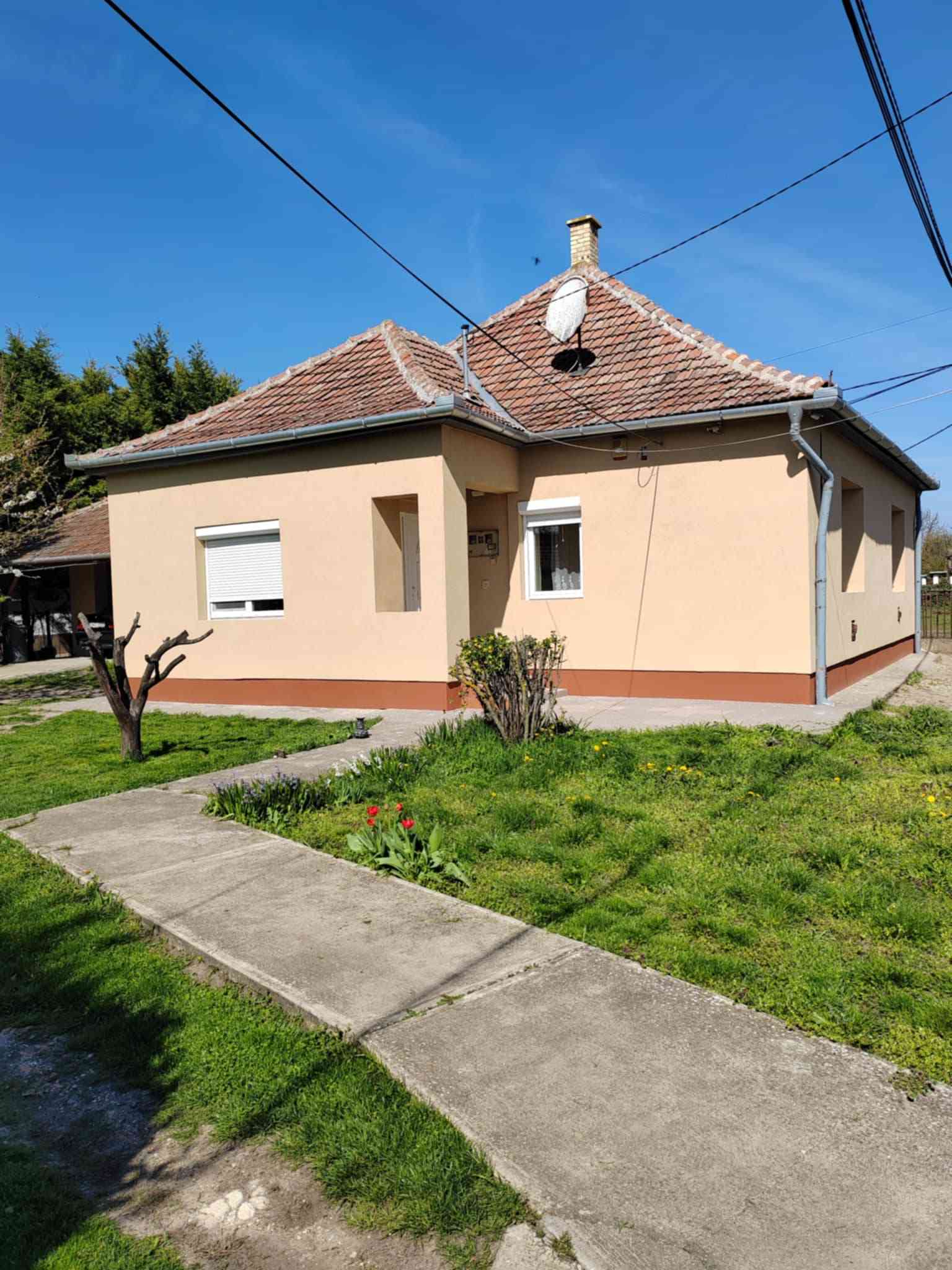 Eladó Családi Ház  – 3. fotó