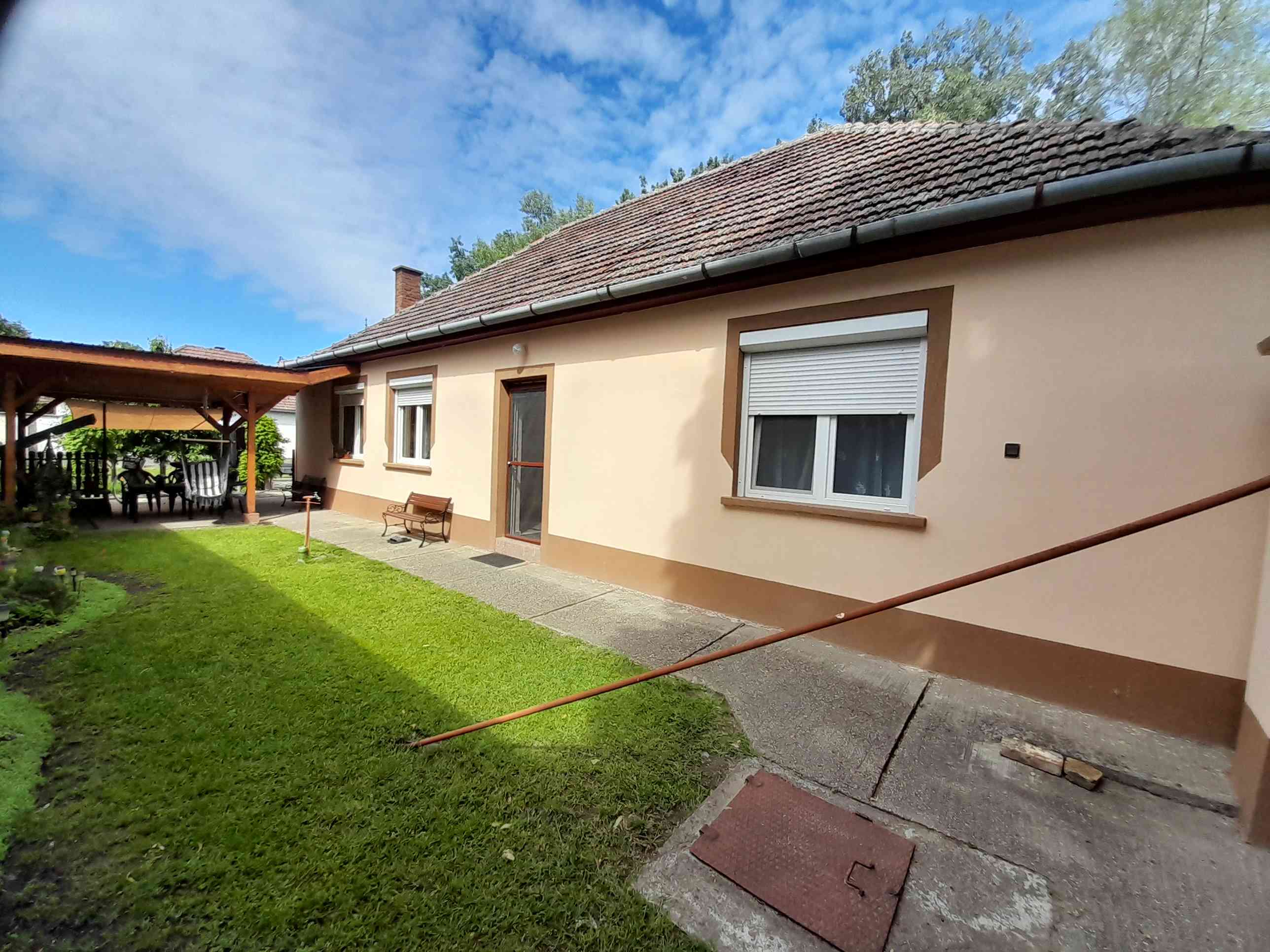 Eladó családi ház  – 11. fotó