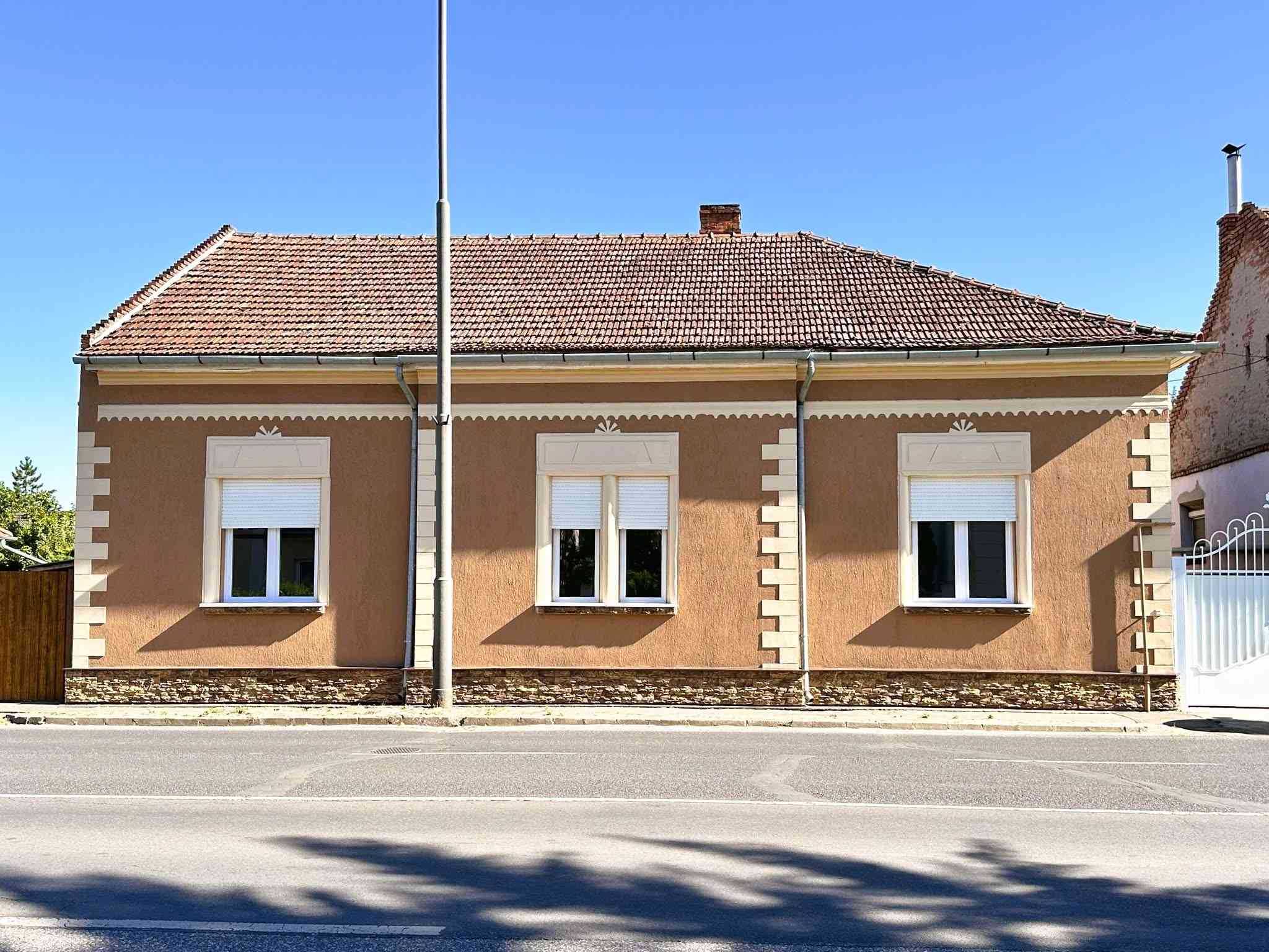Békéscsabán nagypolgári luxus ingatlan eladó  – 8. fotó