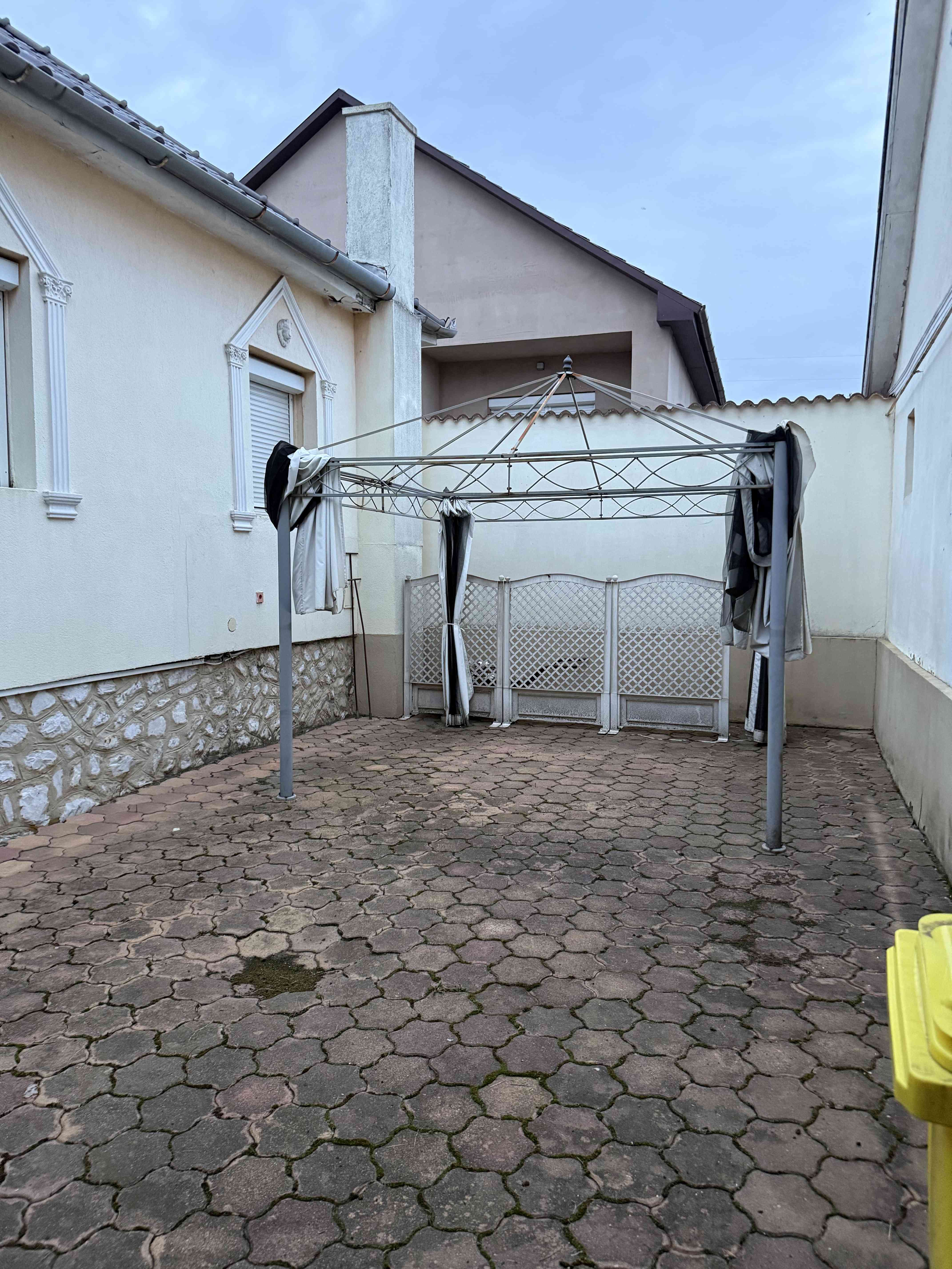 Egyedi családi ház Felsőzsolca – 9. fotó