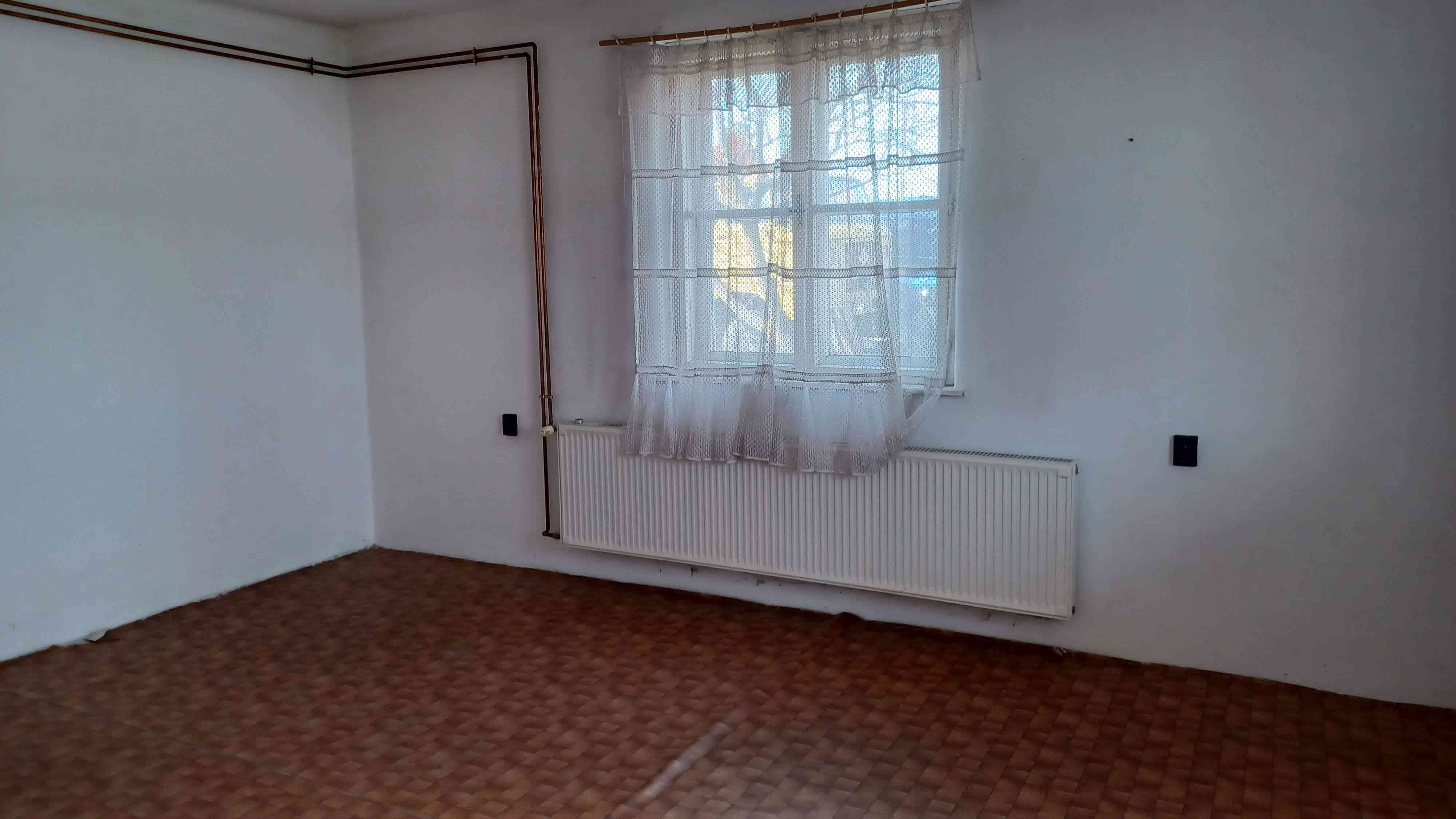 Irodahelyiség kiadó Mórahalmon – 4. fotó